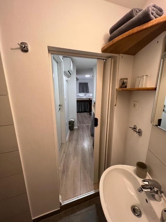 Sml Apartments 1 Izola Eksteriør bilde