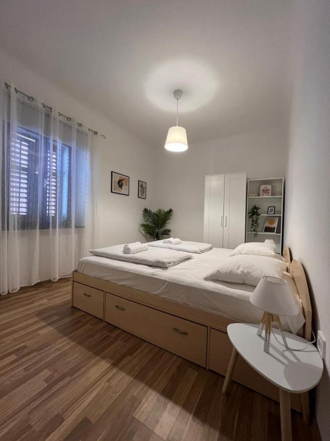 Sml Apartments 1 Izola Eksteriør bilde